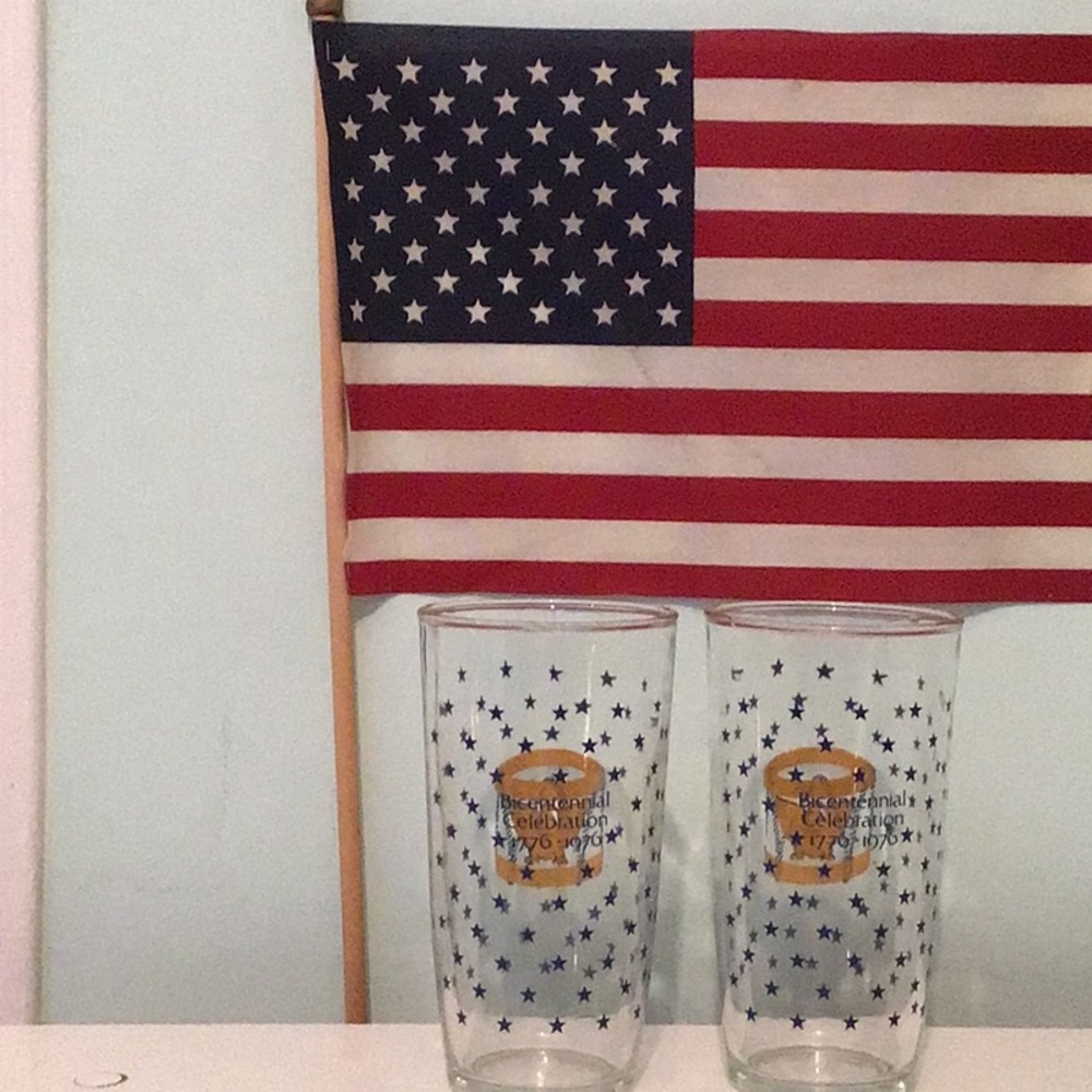 Vintage Bicentennial Celebration 1776-1976 Commemorative Glasses Rare 70s find